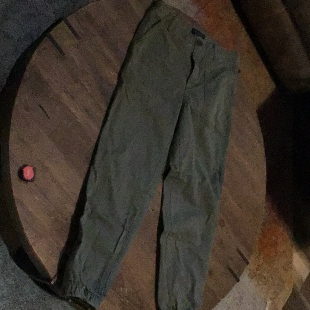 Cargo jogger pants olive green sz 6